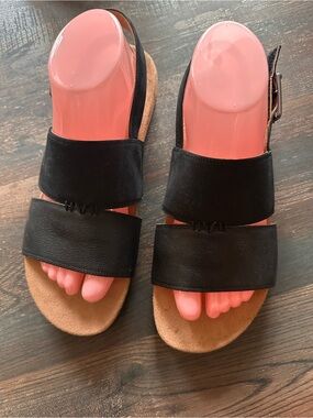 Vionic Black Two-Band Slingback Sandals